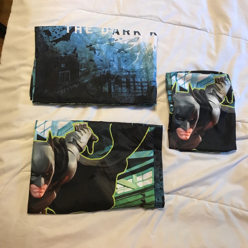 ❌SOLD❌NWOT Bundle of 3 Batman Pillow Cases